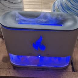 White Blaze Aroma Diffuser - Himalayan Salt Chamber - USB-C - Flame Effect (Salt included) – image 8