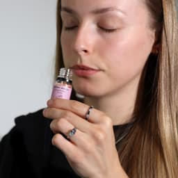 Calm Aromatherapy Smelling Salt – image 4