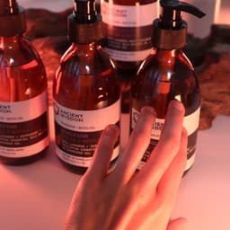 Aromatherapy Massage and Bath Oil - Relaxing 300ml – image 2
