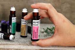 10ml Roll On Essential Oil Blend - Don't Worry! – image 6