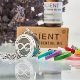 Aromatherapy Diffuser Necklace - Infinity Love 25mm – image 2
