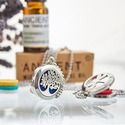 Aromatherapy Jewellery Necklace - OM Chakra - 30mm – image 2